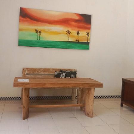 פולוקאן Harris Surf Villa מראה חיצוני תמונה