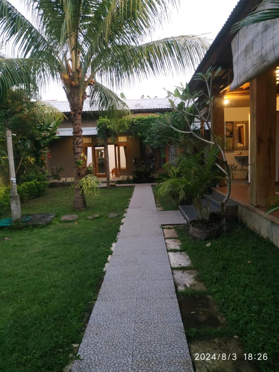 פולוקאן Harris Surf Villa מראה חיצוני תמונה
