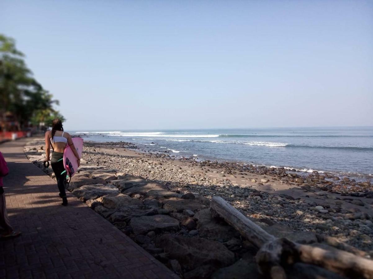 פולוקאן Harris Surf Villa מראה חיצוני תמונה