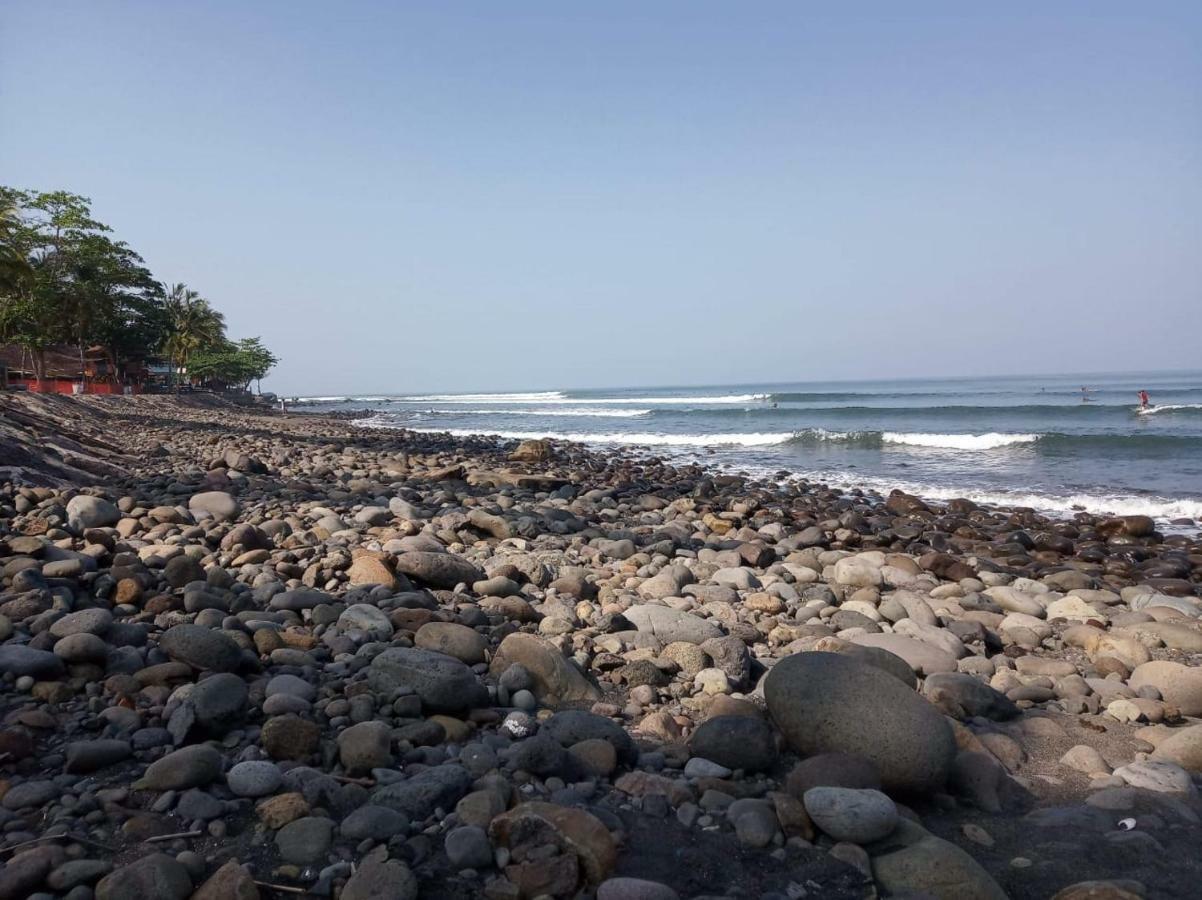 פולוקאן Harris Surf Villa מראה חיצוני תמונה